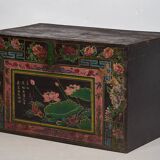 Ancienne malle orientale avec peintures de fleurs de lotus (c.1900)