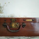 Old case The favorite metal handle