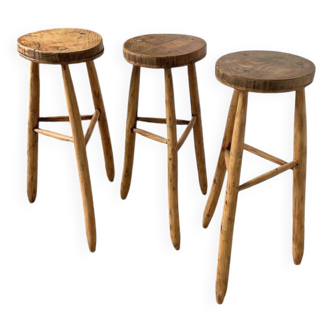 Set trois tabourets tripodes hauts de ferme