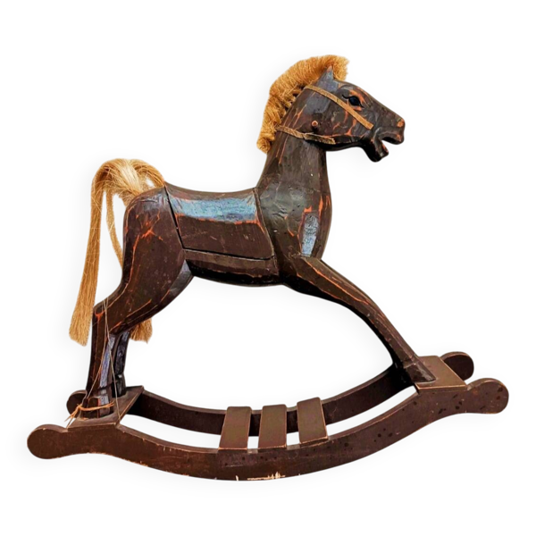 Cheval a bascule en bois rétro