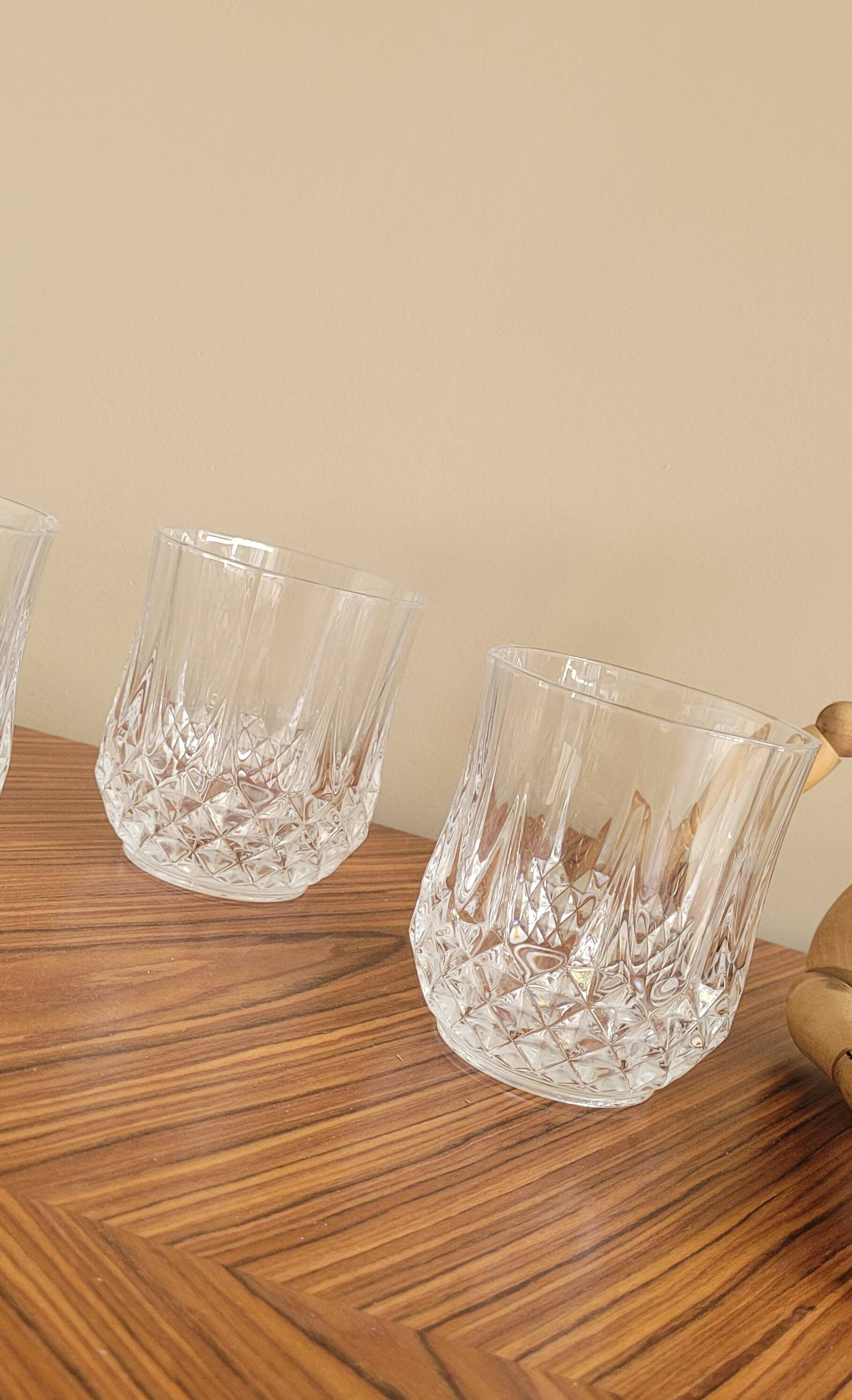 Set of 6 chiseled crystal water or whiskey glasses