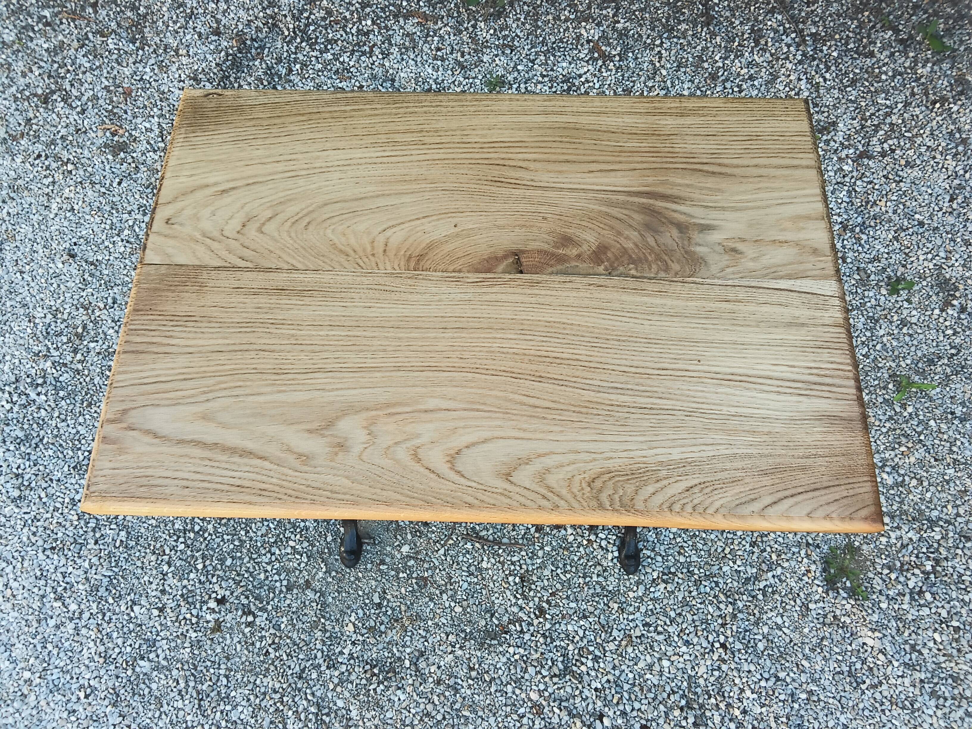 Table de bistrot