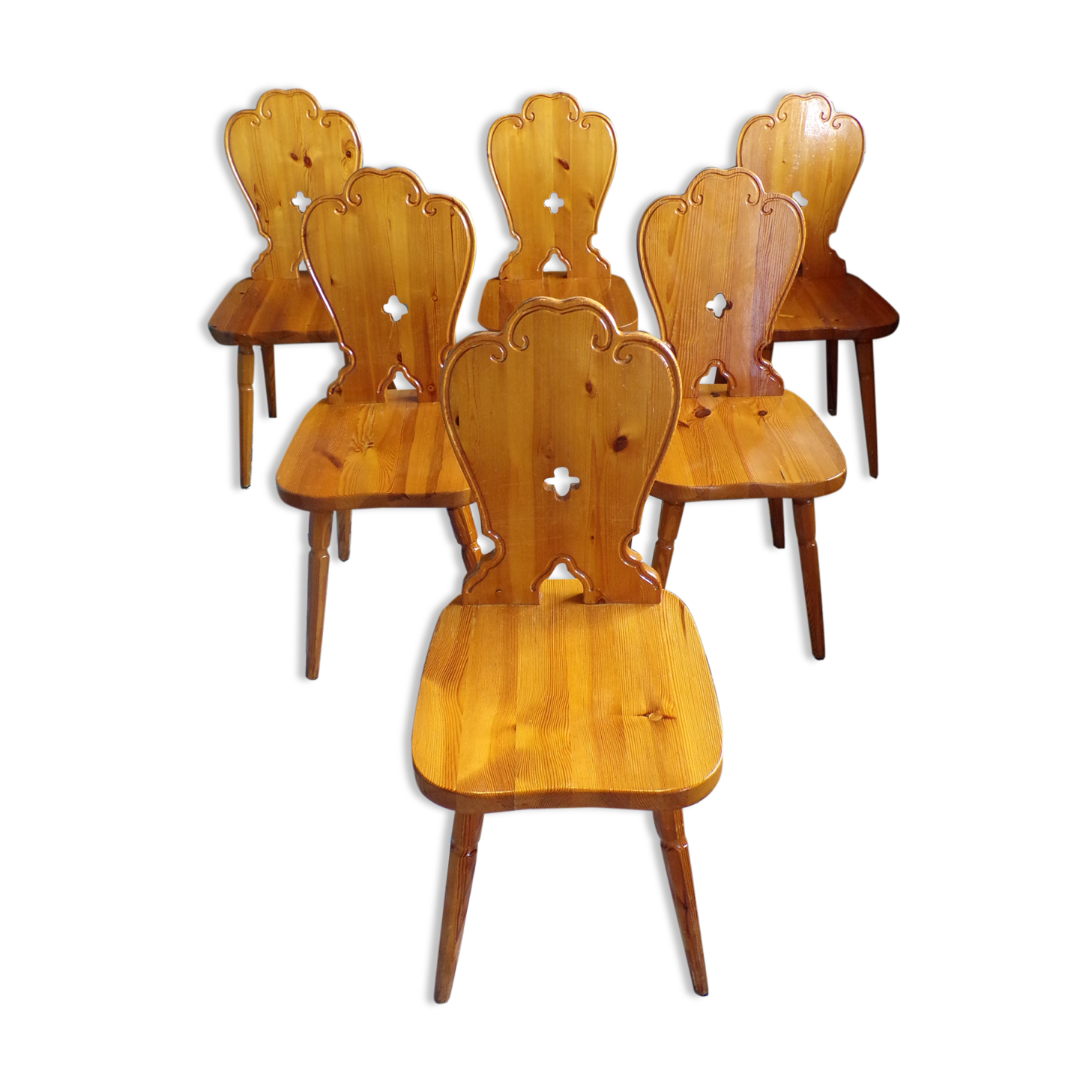 Suite 6 mountain chairs in pine