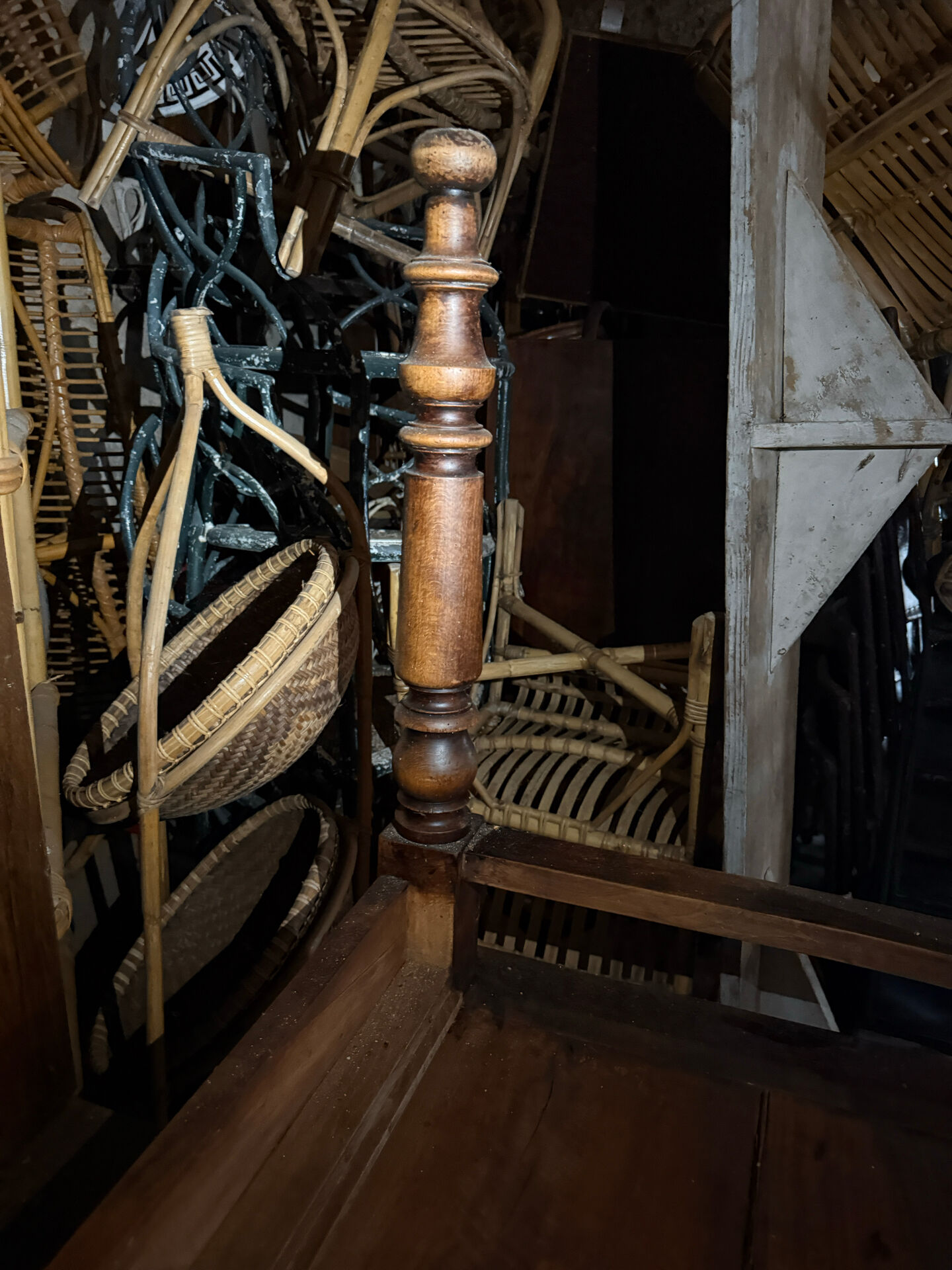 Table de ferme Louis Philippe en noyer 19’s