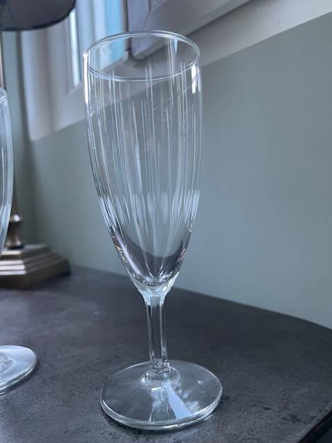 2 ancient engraved blown glass flutes