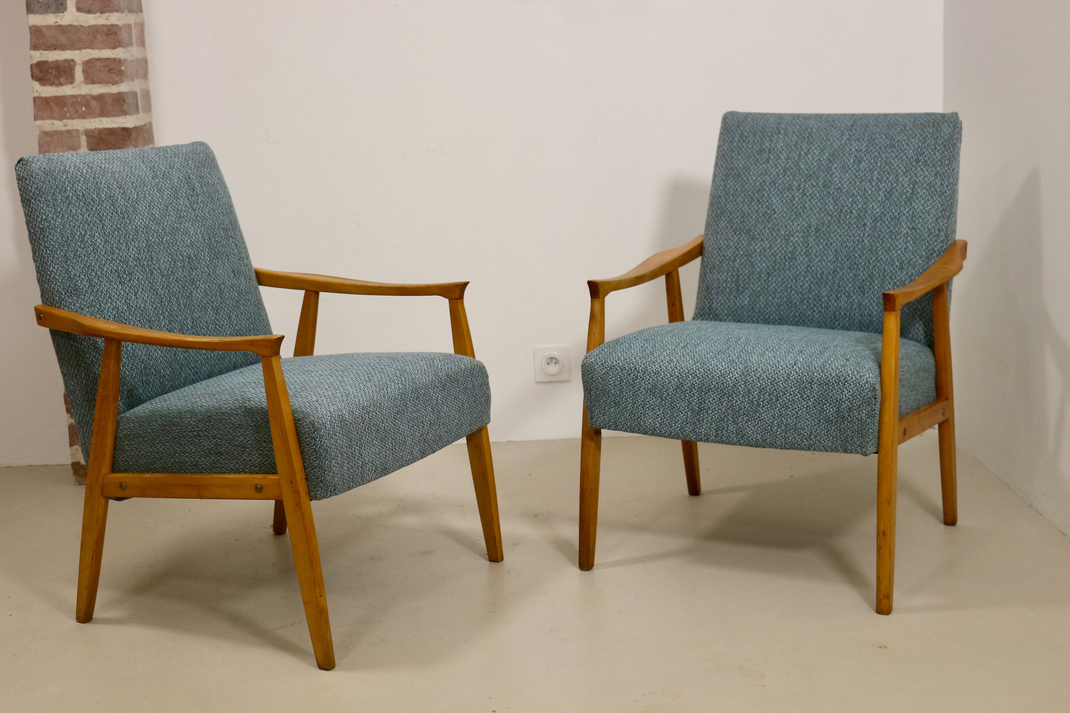 Pair of vintage armchairs in beech year 60