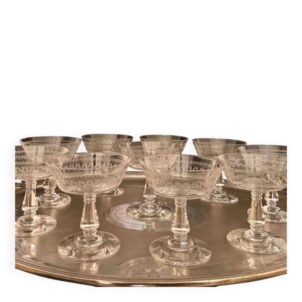 Baccarat, ensemble de 10 coupes à champagne en cristal gravé 1900