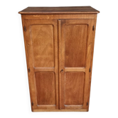 Armoire ancienne française en chêne, buffet provincial des années 1920 avec clé