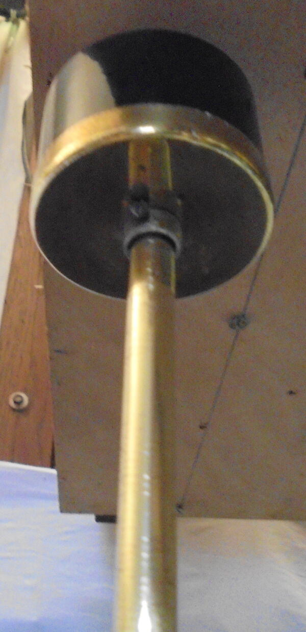 Suspension italienne en opaline laiton et teck des années 70