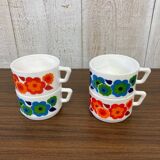 Series of 4 Arcopal cups from the 70s