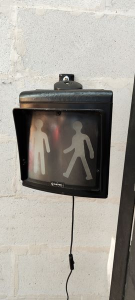 Industrial lamp metal pedestrian crossing a fastener 220 v and leds