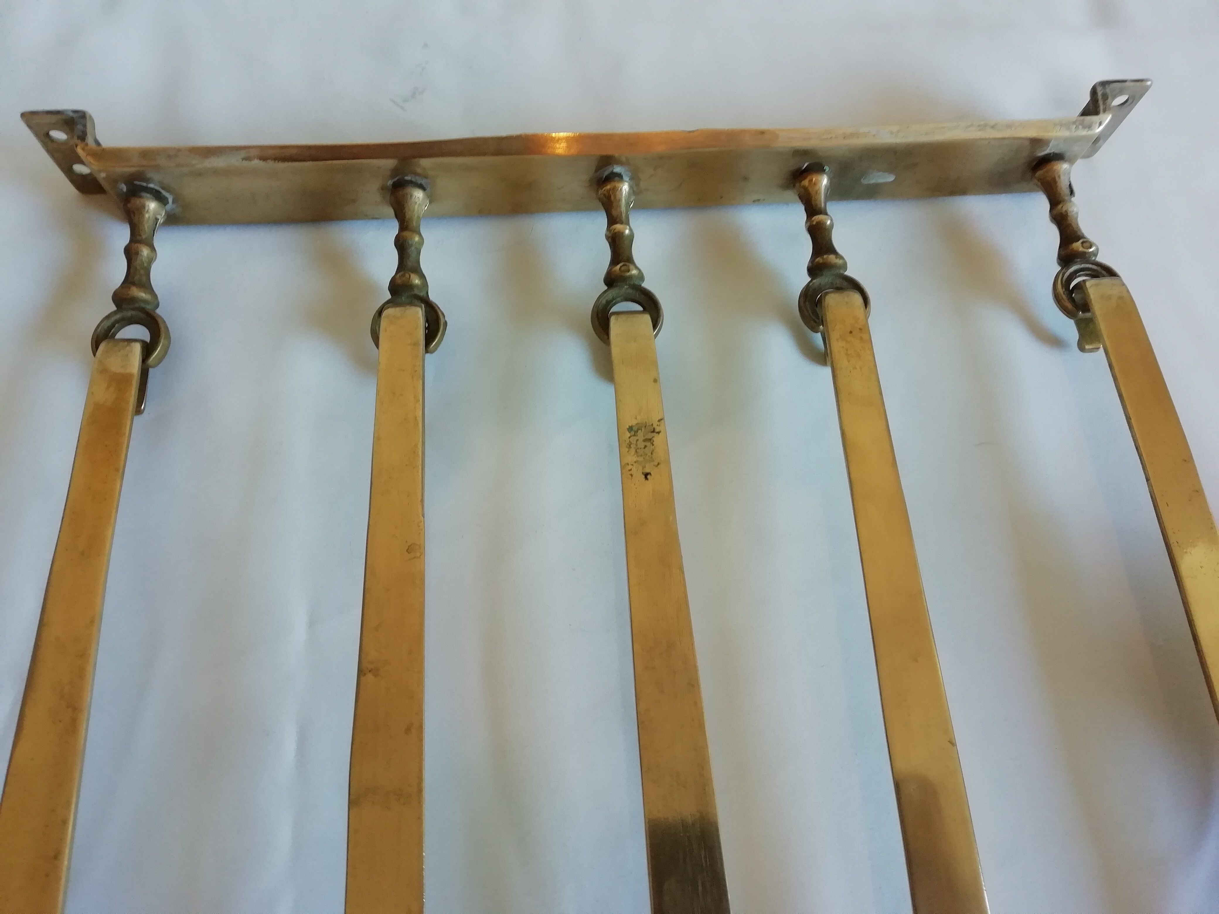 Set of brass kitchen utensils. Early XXeme