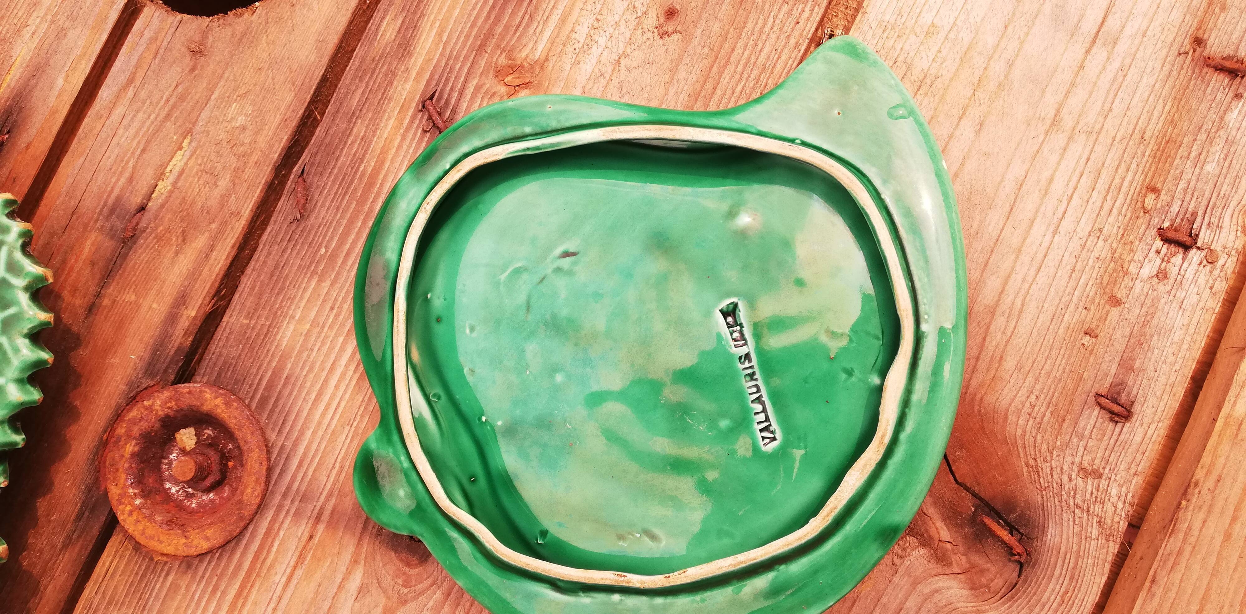 Liquor service signed vallauris