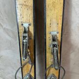 Old pair of skis