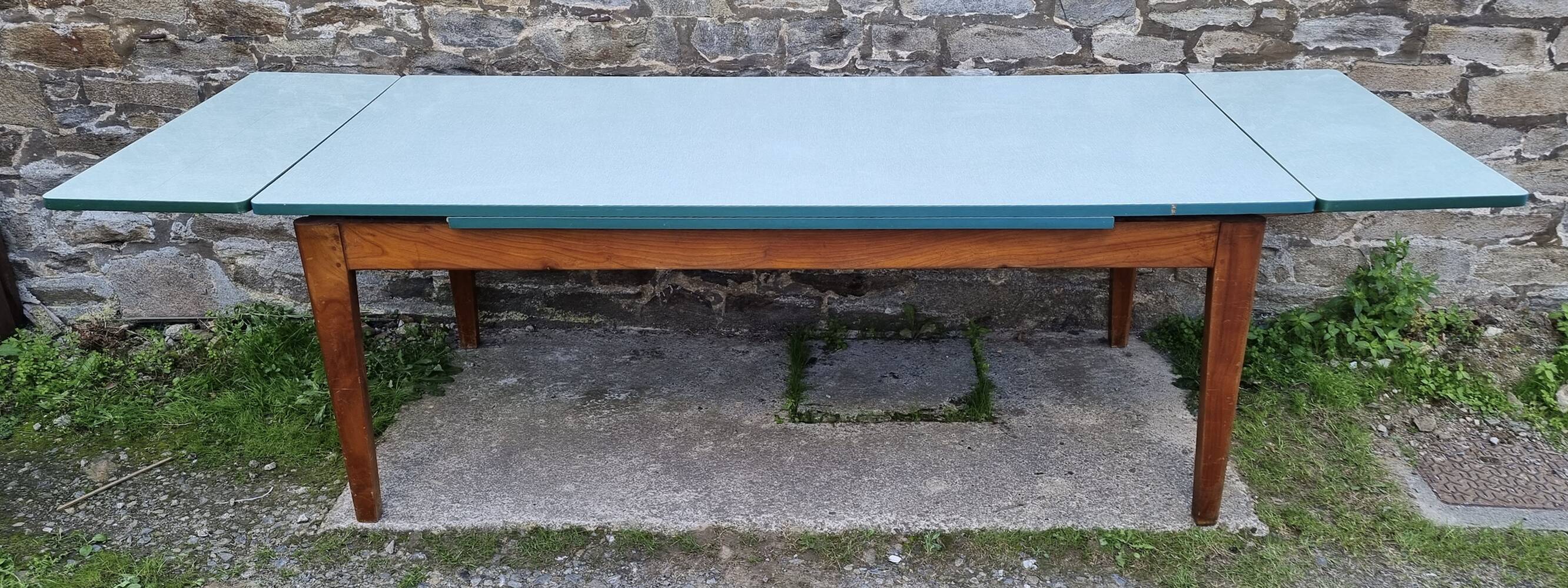 Green formica farmhouse table, vintage, 50s