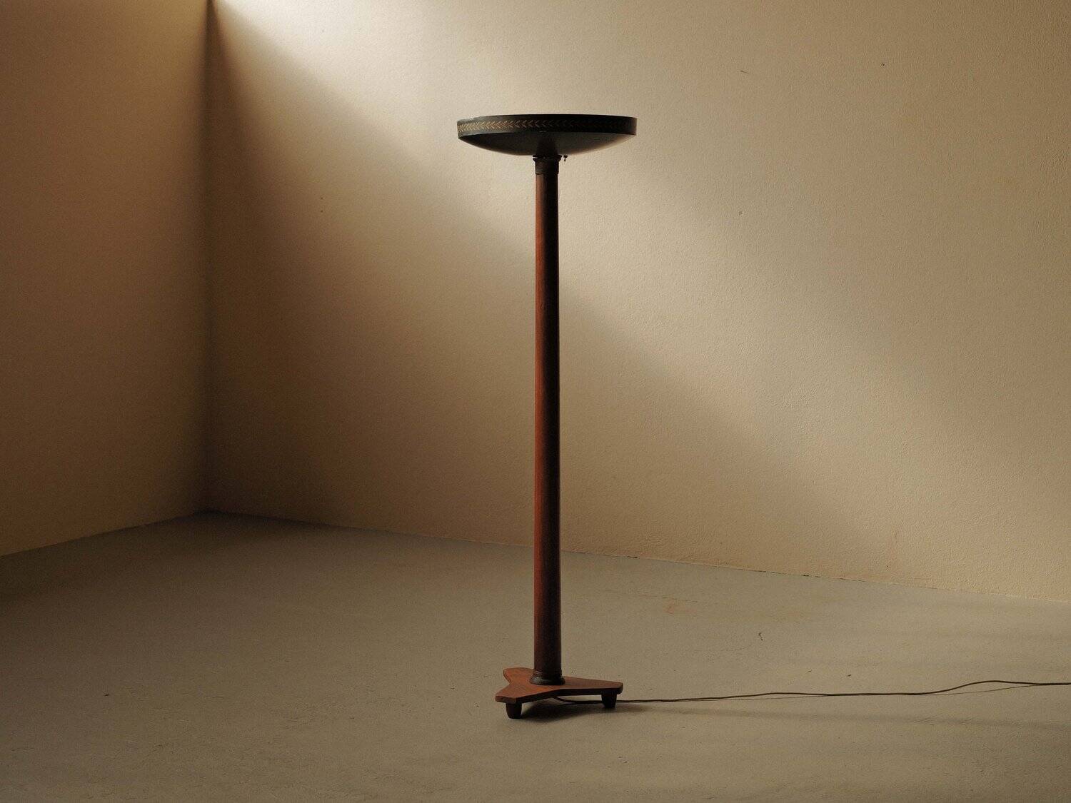 Art Deco floor lamp in mahogany and metal, 1930s