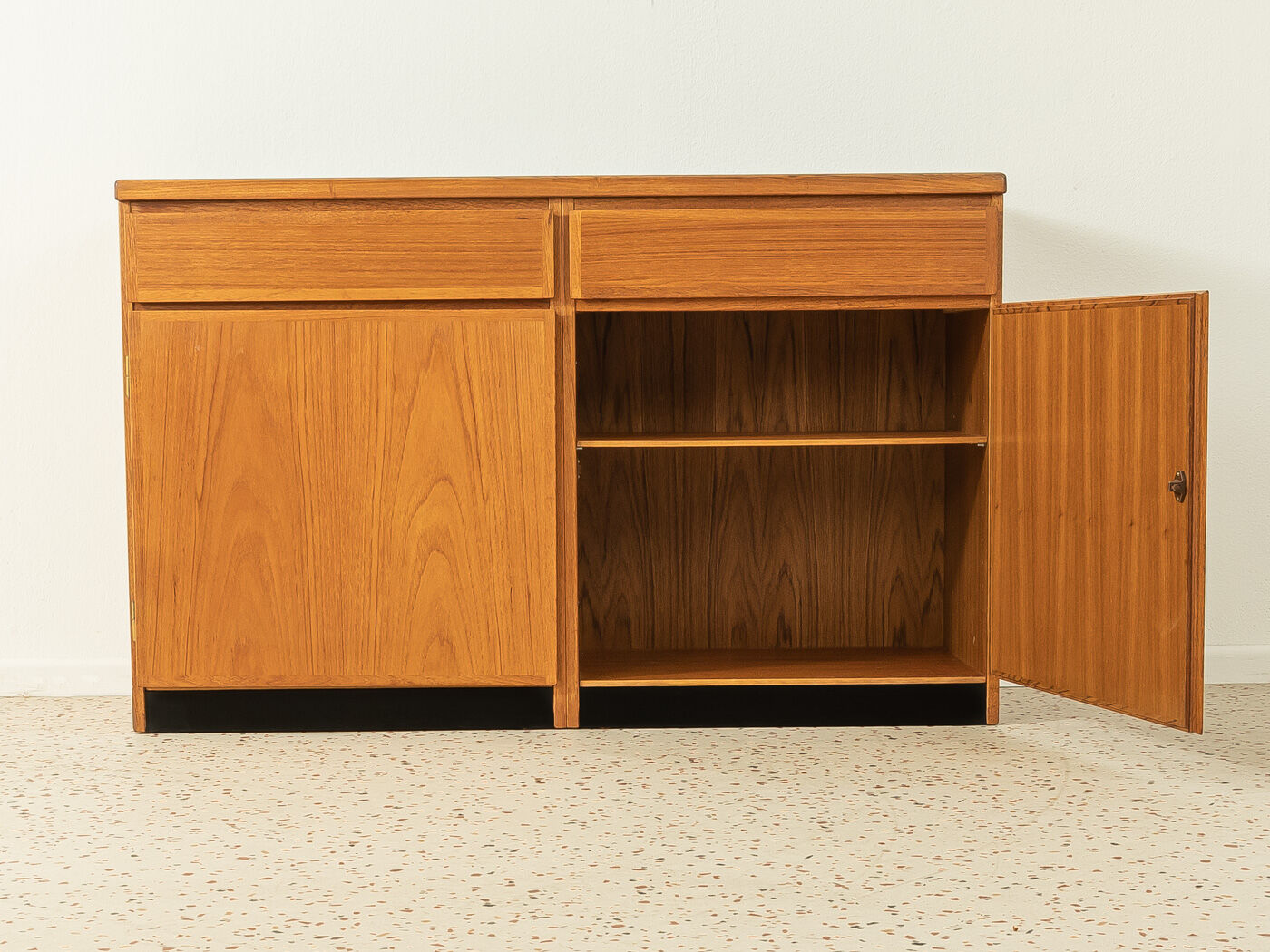 1960s Chest of Drawers, Omann Jun.