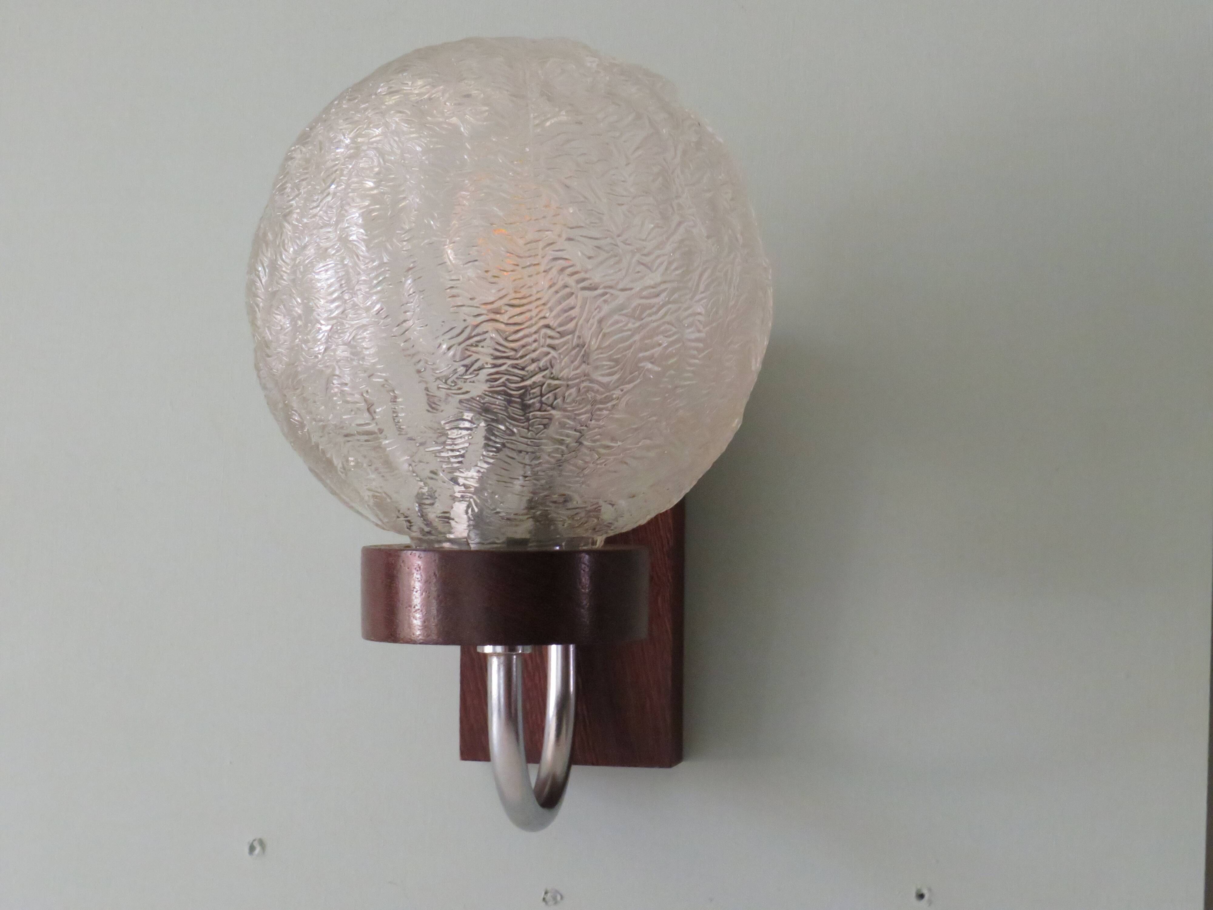 Mid-century wall lamp, teak and glass, Belgium 1960-1970