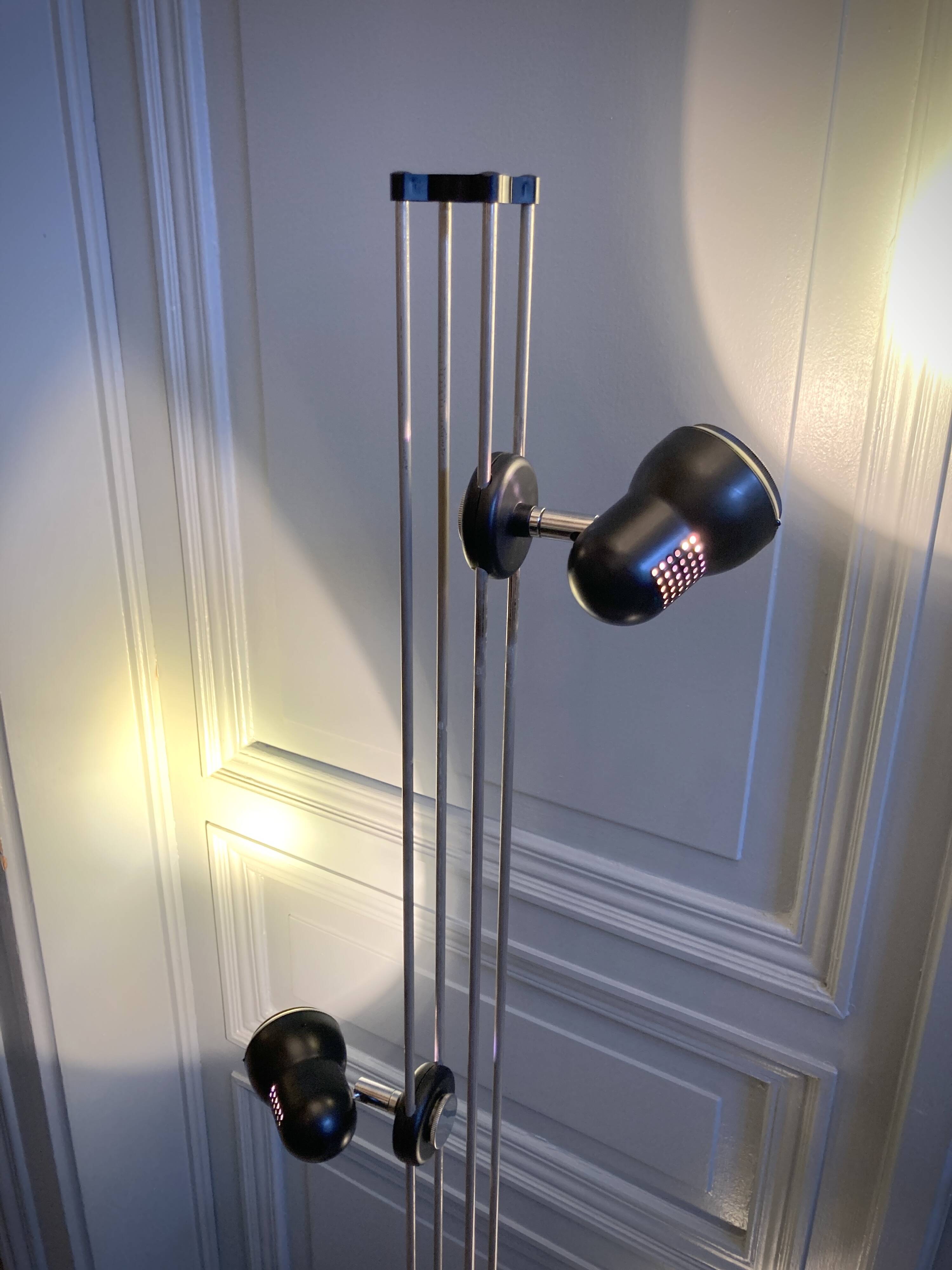 Adjustable and orientable light column 1980 for massive.