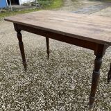 Farm table