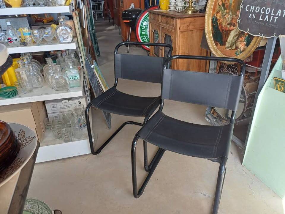 Pair of Bauhaus Thonet S33 chairs