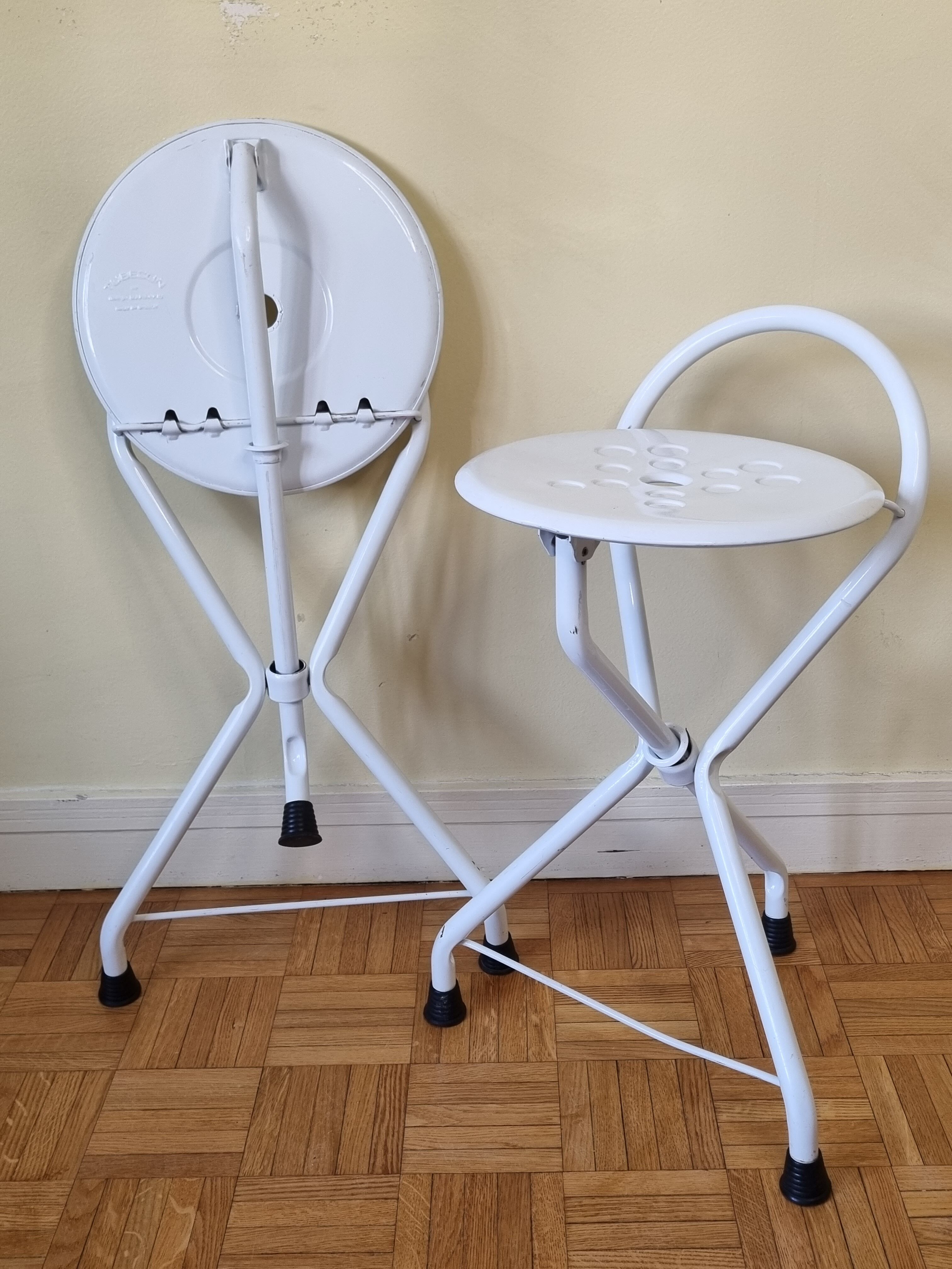 Paire de tabourets pliants vintage "Tubecon" Marinakis, années 80