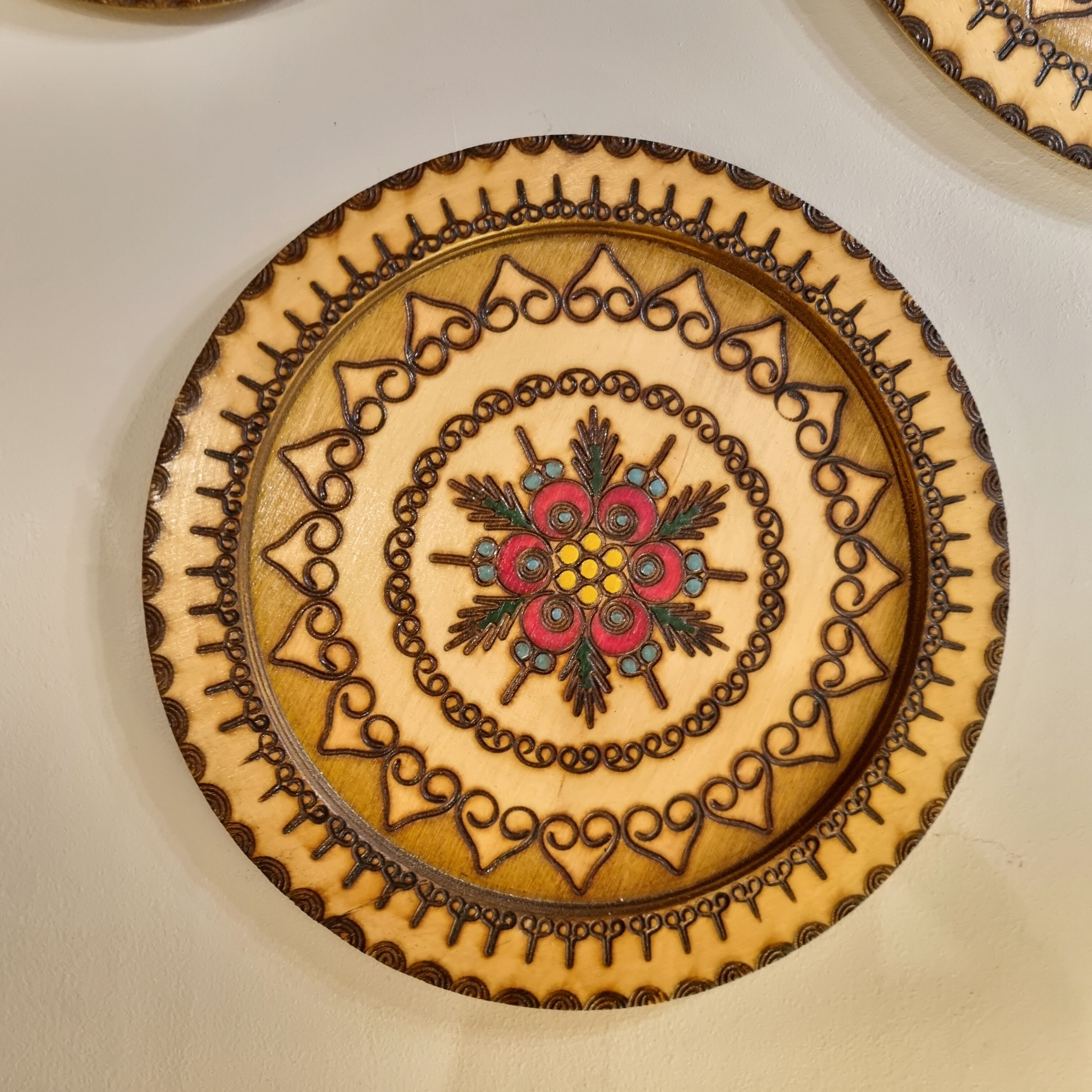 Set of 5 wooden wall decorations