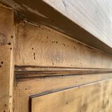 Trading counter central island pine