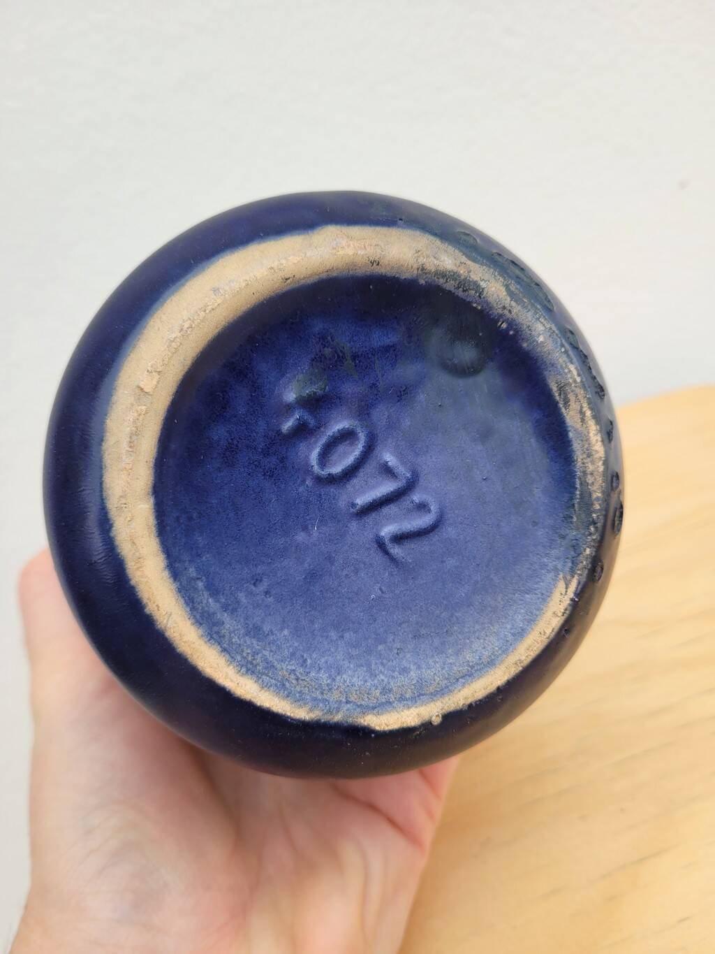 Vintage 70s midnight blue handled vase