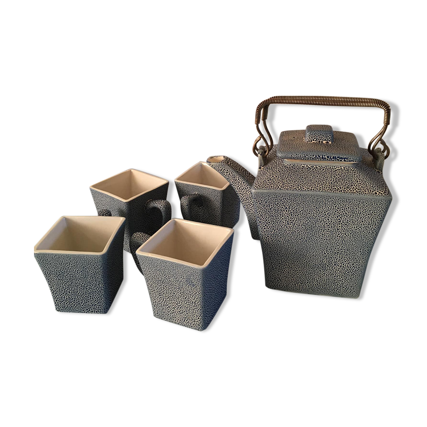 Teapot and its 4 square cups Agatha's Bester