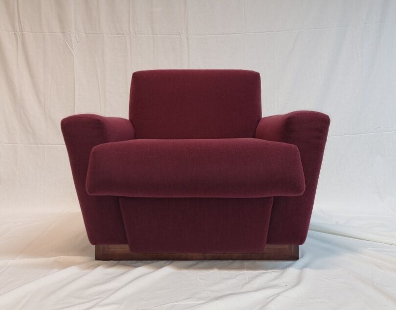 Frank loyed wright imperial hotel tokio seat