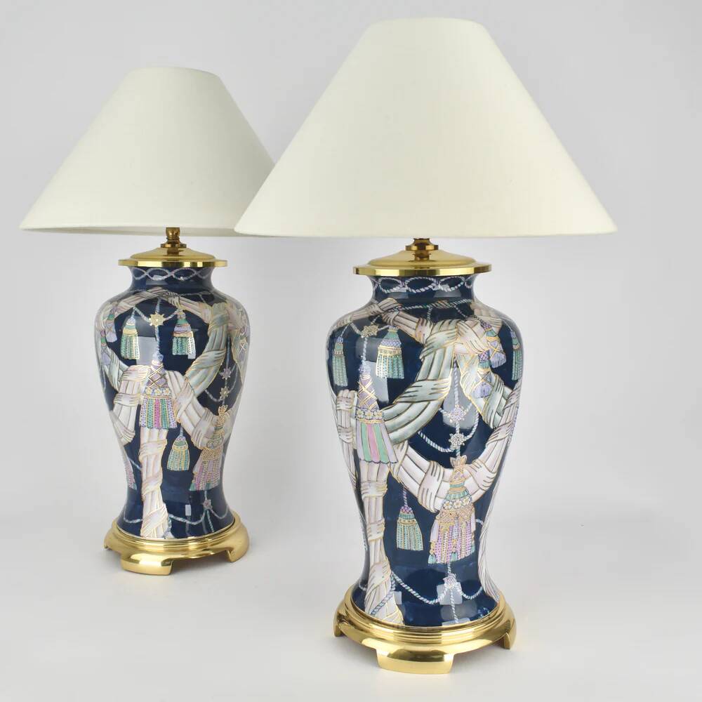 1980s set of Chinese porcelain table lamps