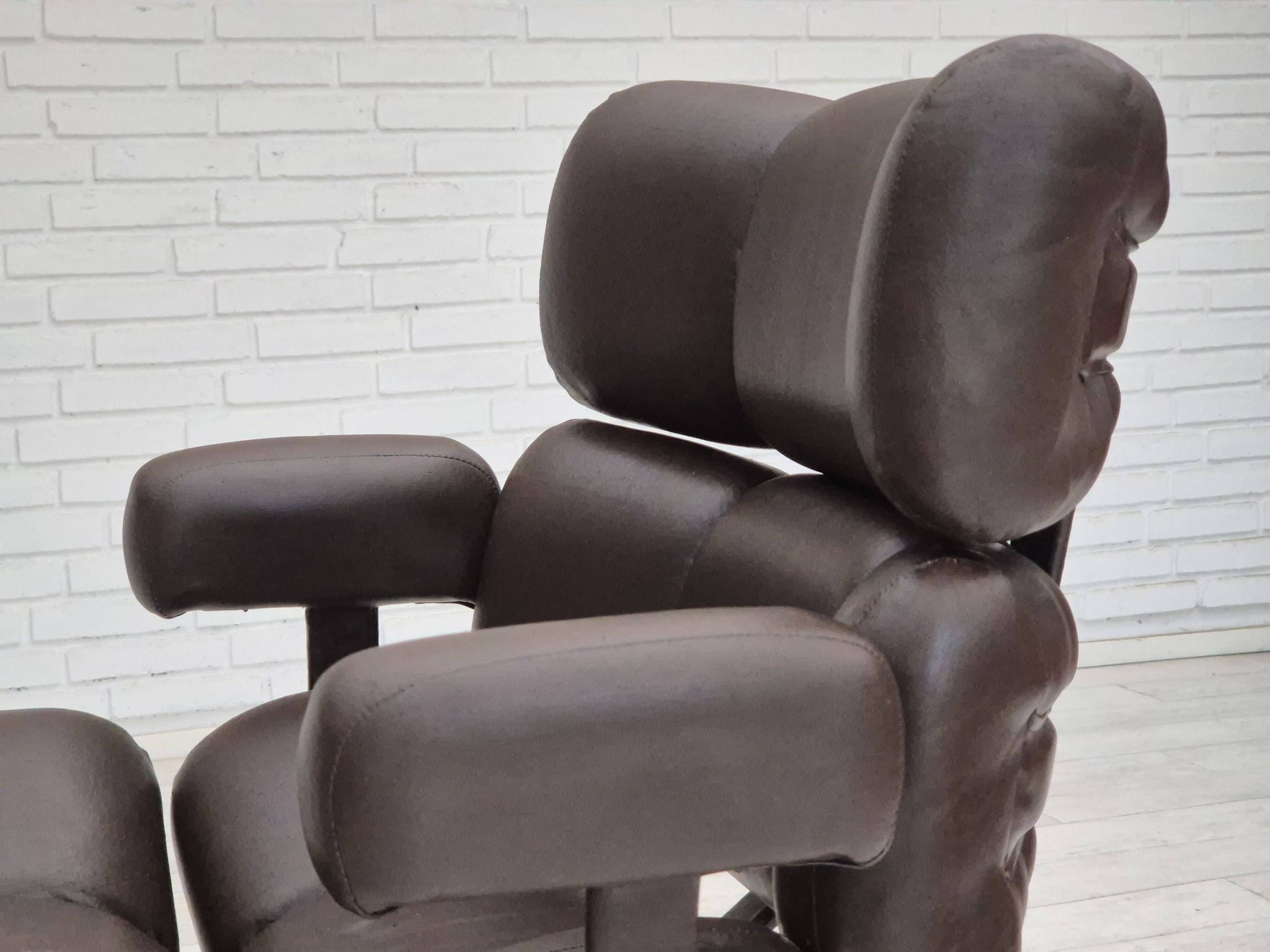 1970s, Scandinavian swivel chair, original condition, artificial leather, chrome steel.