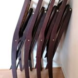 4 folding chairs canned