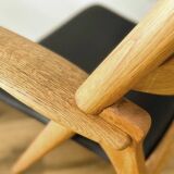 CH28 armchair, designed by Hans J. Wegner, manufactured by Carl Hansen & Son