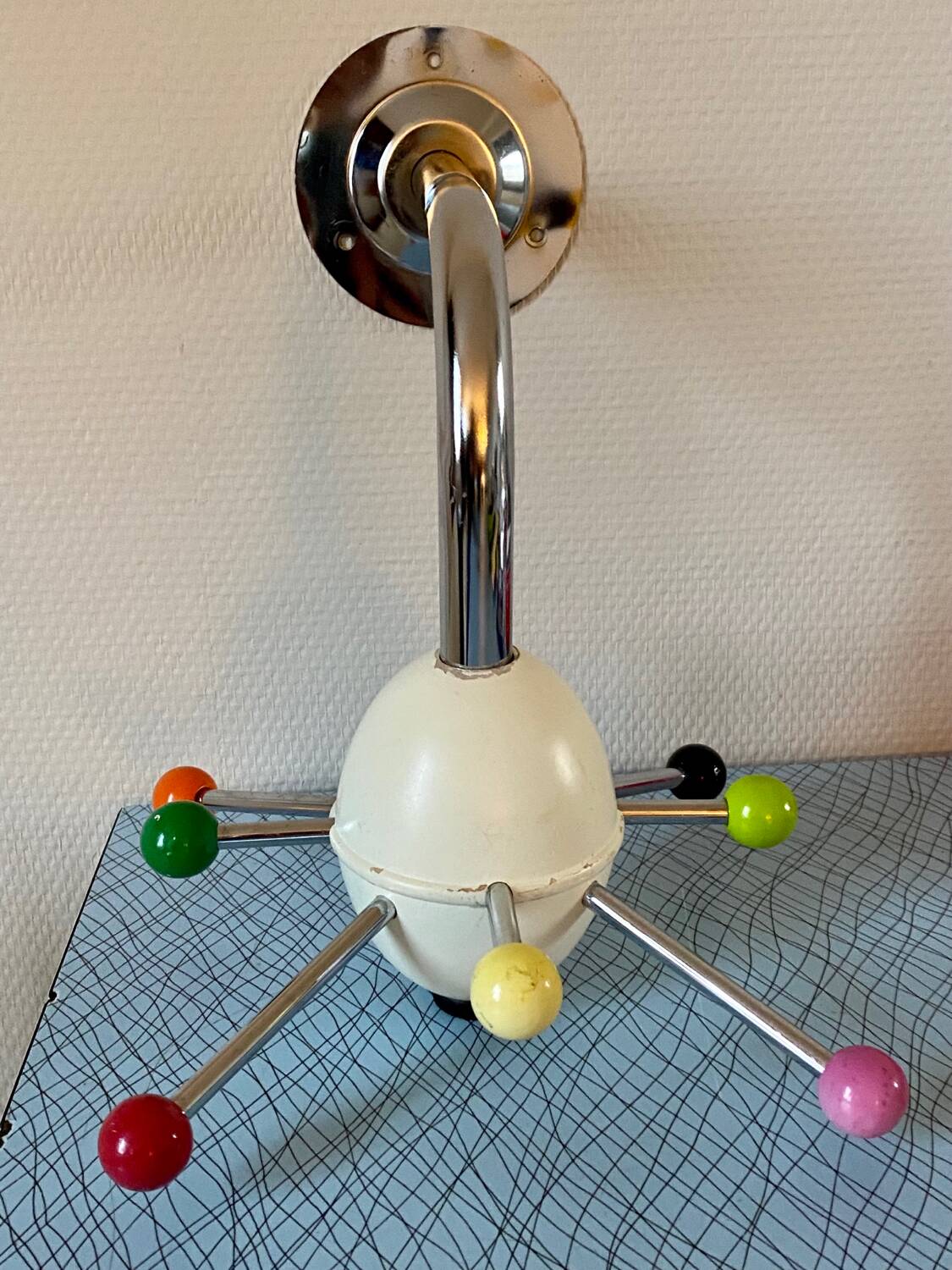 Sputnik coat rack