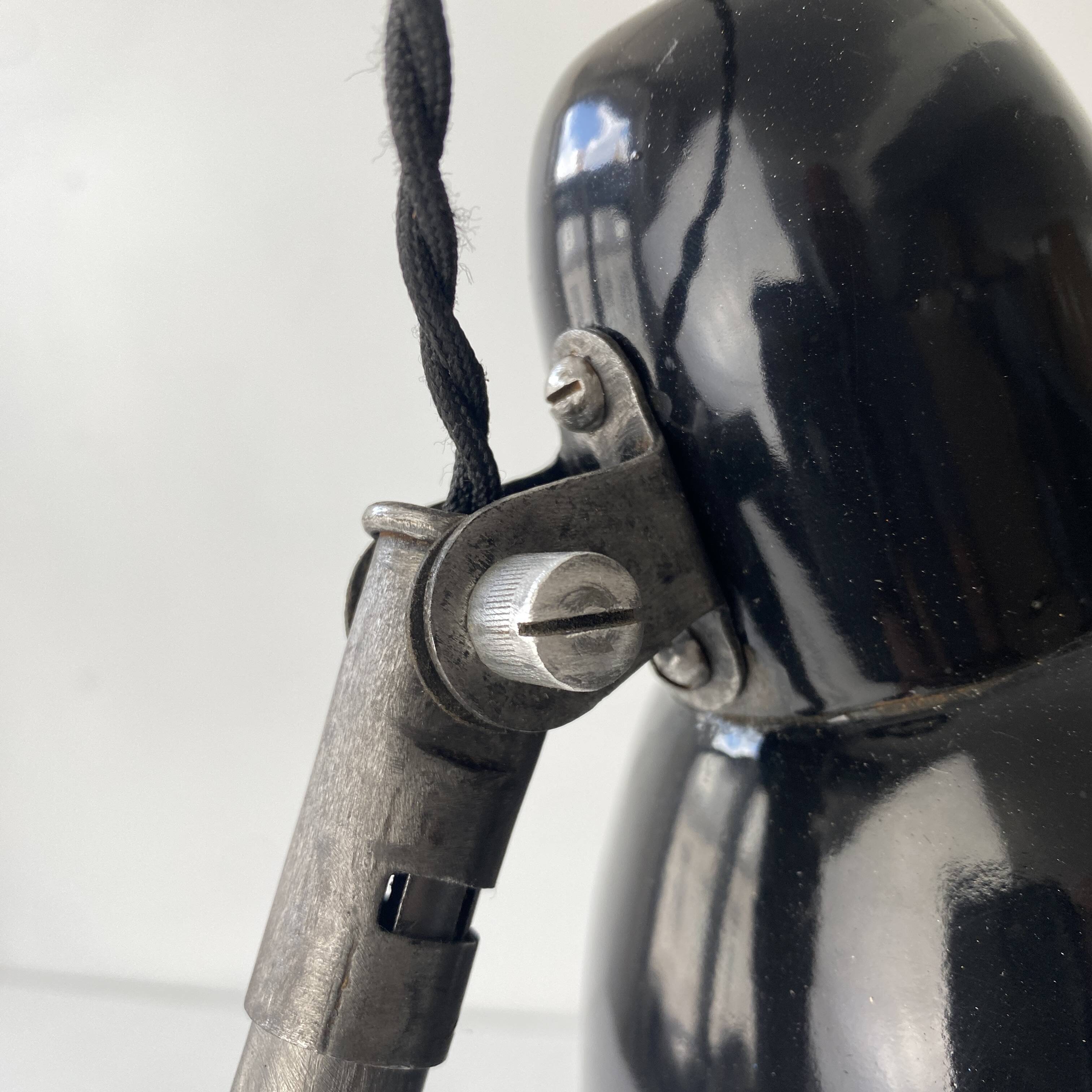 Old bauhaus industrial desk lamp "jacobus"