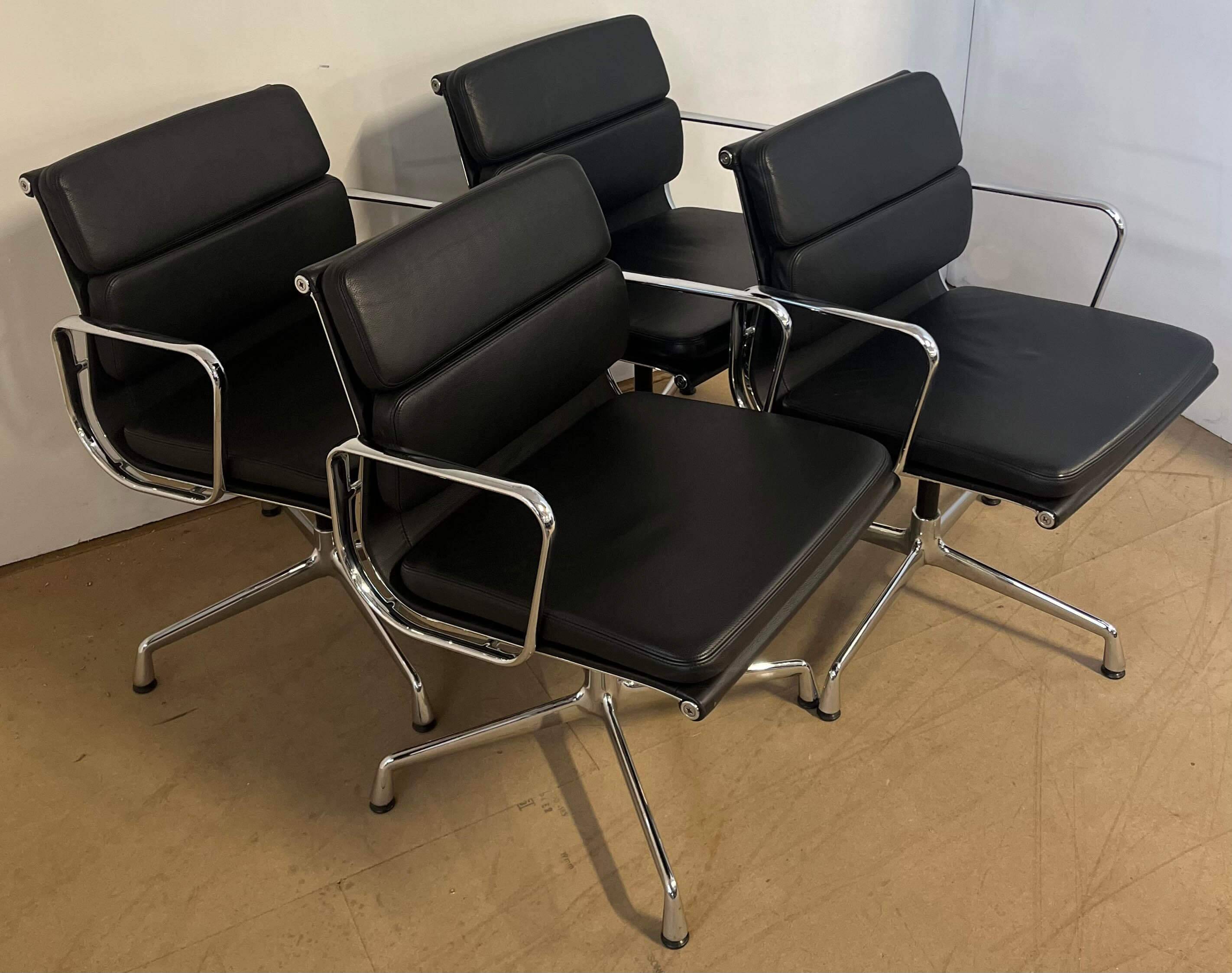 Armchair / Conference Chair By Charles & Ray Eames / Used