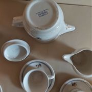 Service à café en faïence de Saint Amand décor Touraine huit tasses