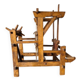 Table loom, old, made of wood.