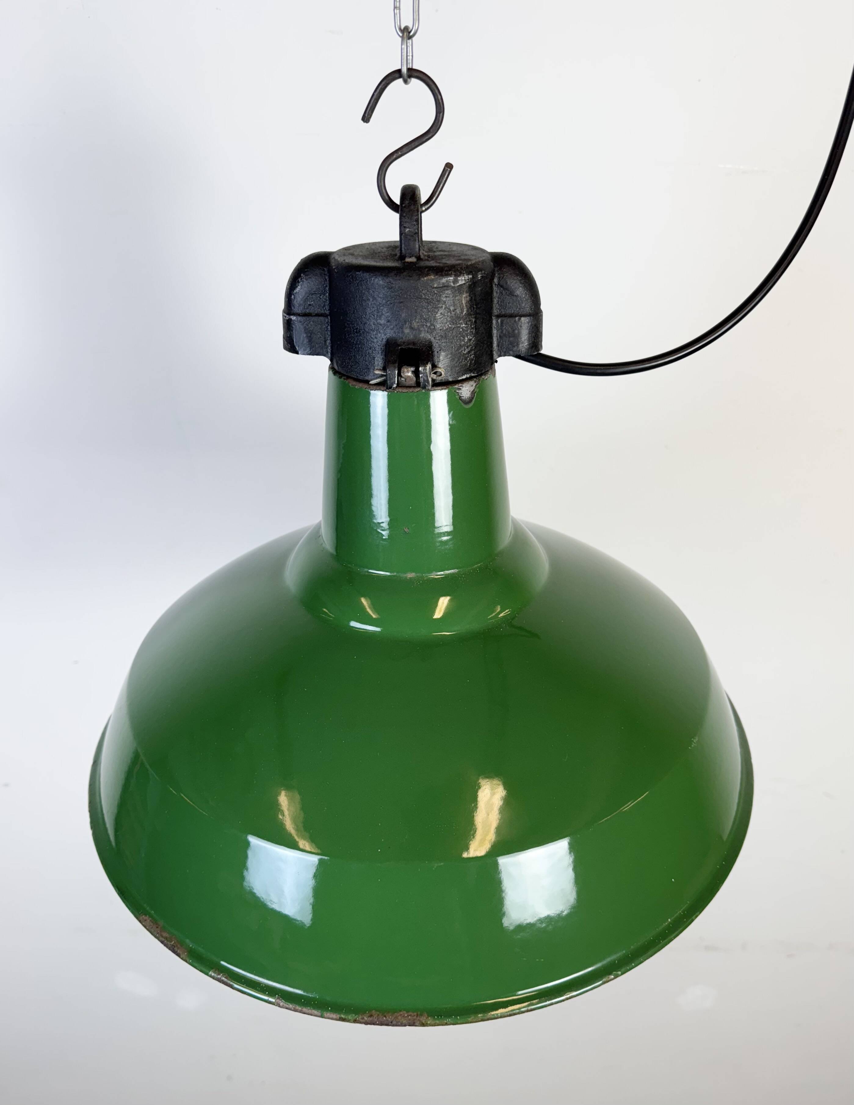 Industrial Green Enamel Factory Pendant Lamp, 1960s