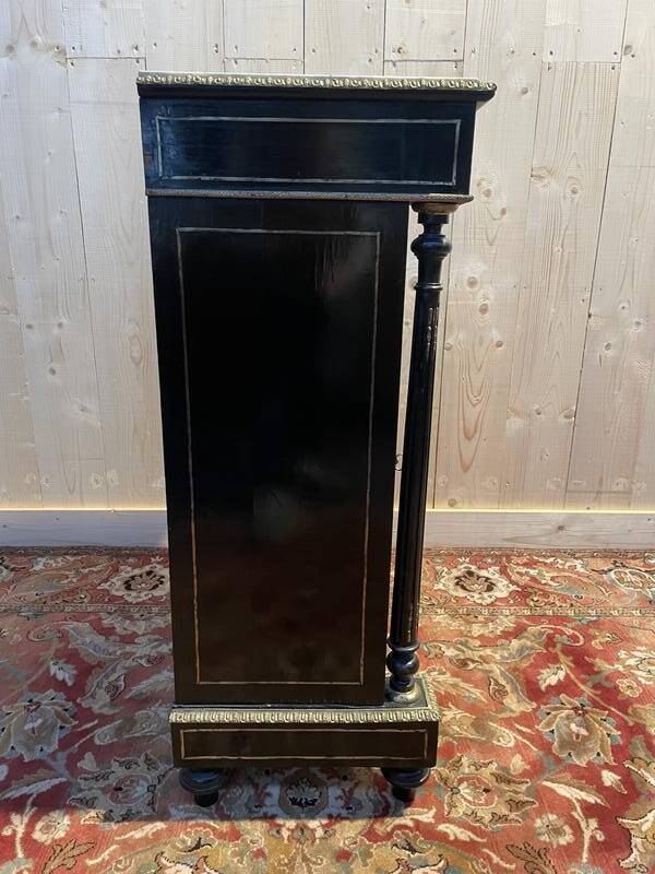 Napoleon III high-height furniture