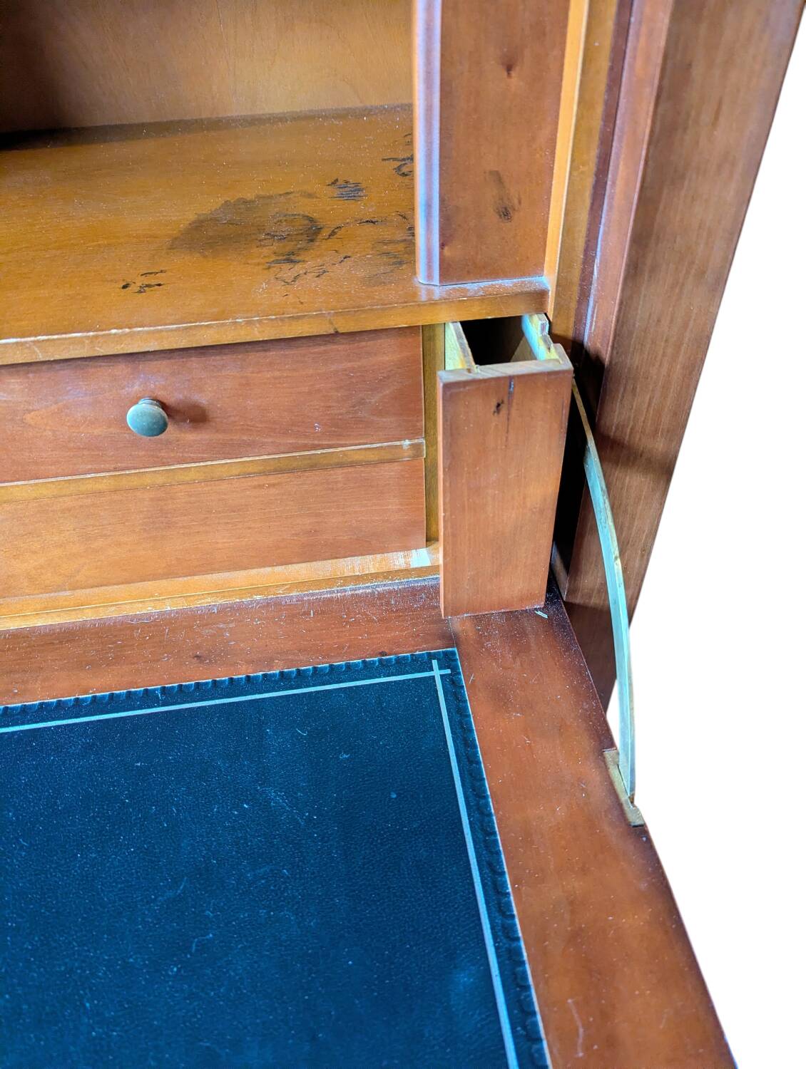 Louis-Philippe solid wood secretary - With secret compartments