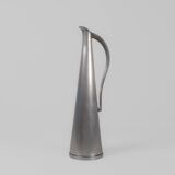 Sculptural Art Deco wine pitcher "Jomfruen" in pewter by Gunnar Havstad 1930s