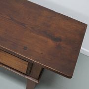 Table basse rustique en châtaignier de style campagnard espagnol du XIXe siècle