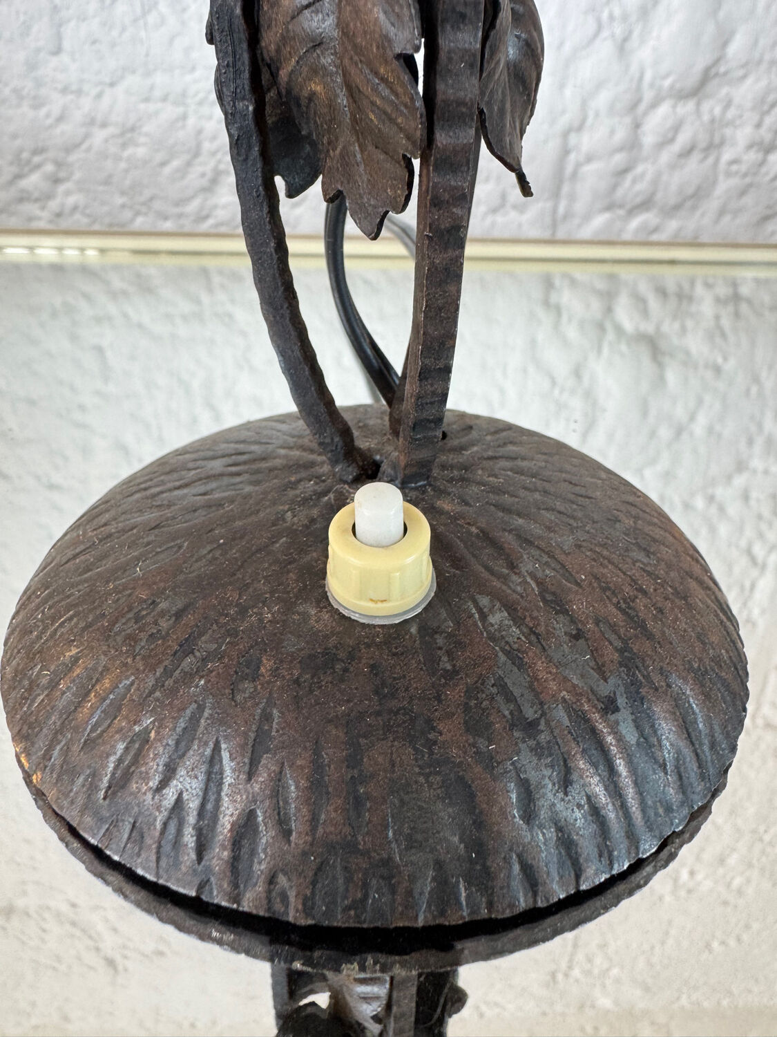 Lampe fer forgé tulipe Art Déco
