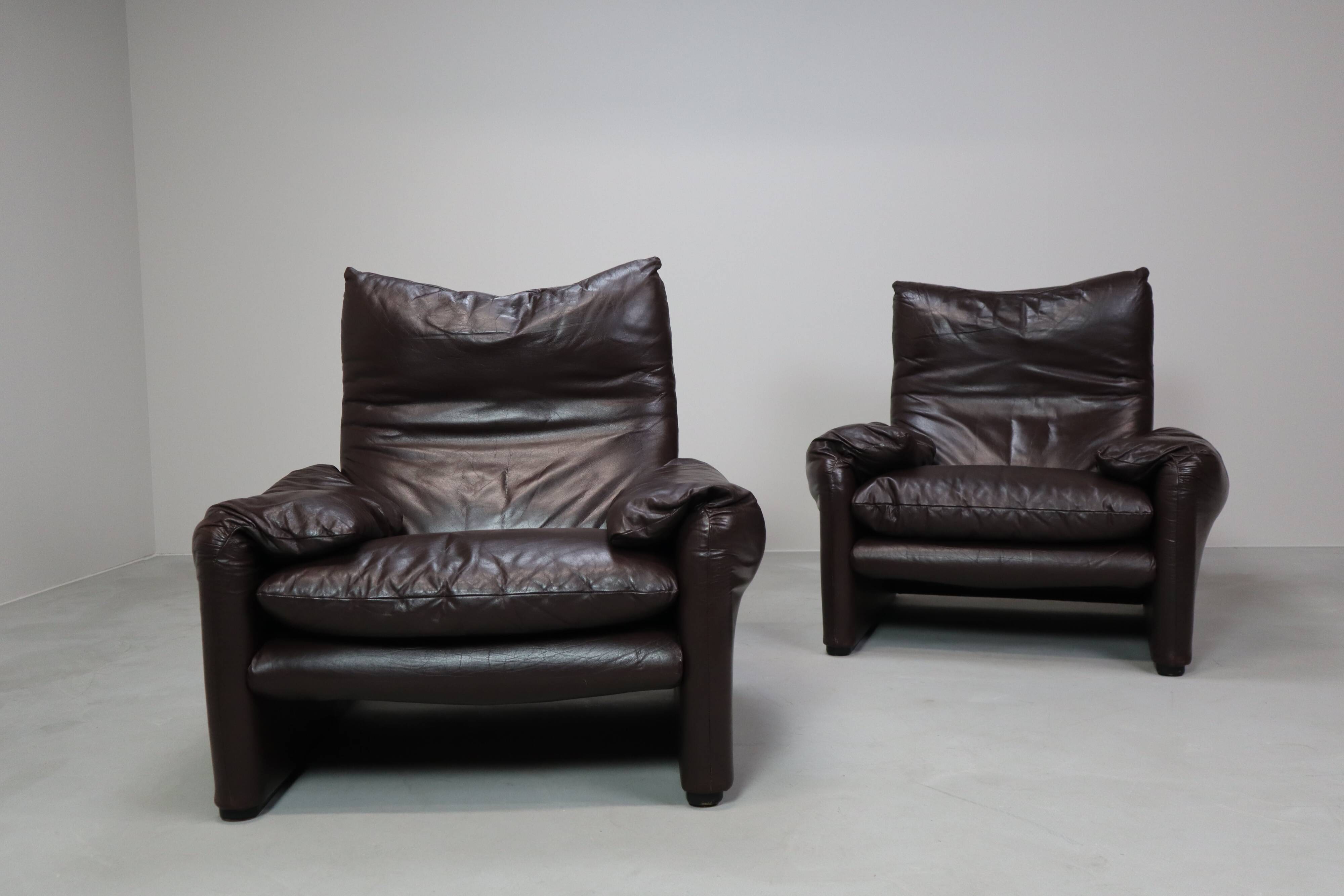 Pair of Maralunga leather armchairs by Vico Magistretti for Cassina, 1974