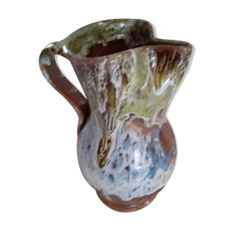 Pitcher in enamelled sandies, with drippings of different colors