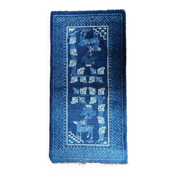 1900s Chinese PaoTao wool rug with deer, blue & ivory, 67 × 131 cm - 1C1306