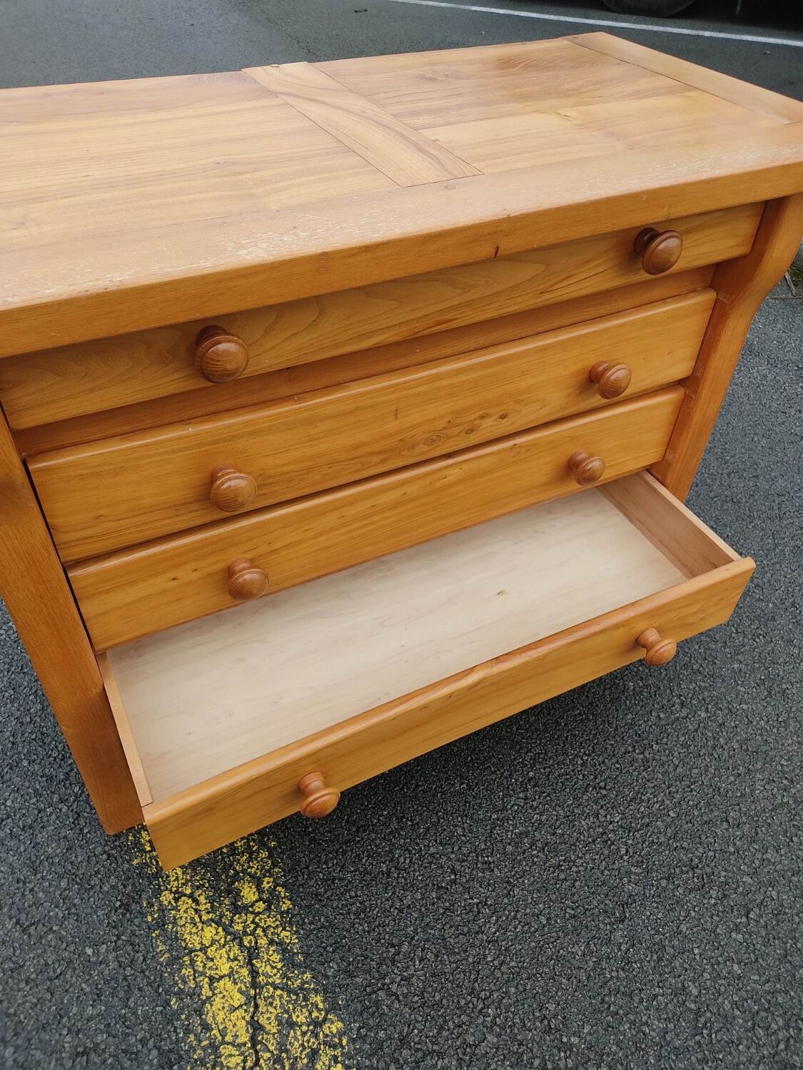 Commode pin atypique, 1980